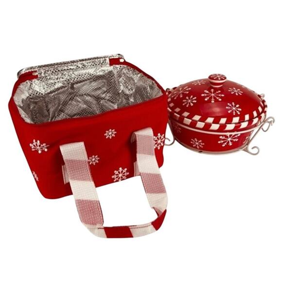 NEW Temp-Tations by Tara Snowflake 2 Qt. Casserole Dish and Insulated Carry Bag - Picture 2 of 10